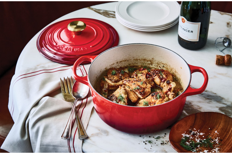 Le Creuset Signature Round French Cast Iron Ovens Le Creuset Signature Round French Cast Iron Ovens